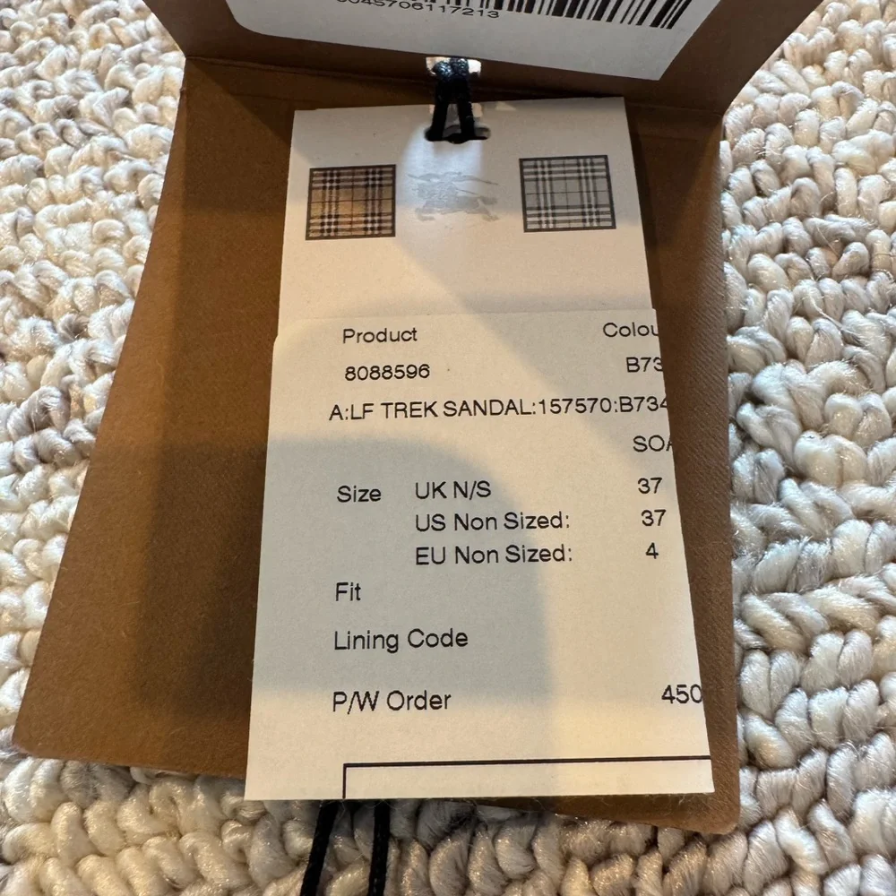 Burberry Women’s Trek Touch Strap Sandal Size 7 NWT - Picture 9 of 11